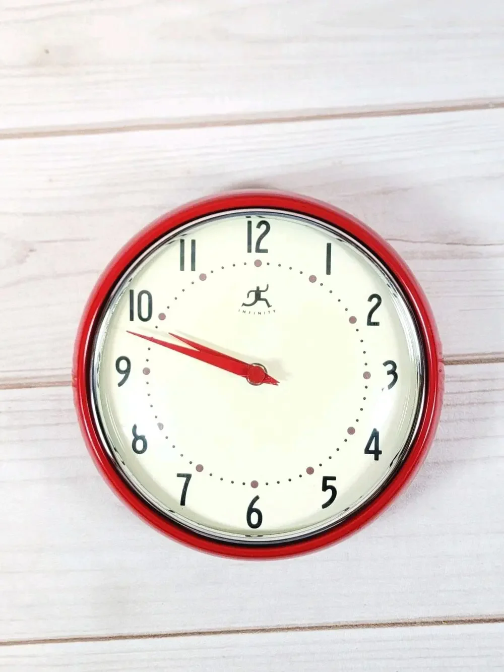 Infinity Retro Modern Red Wall Clock Vintage 2005